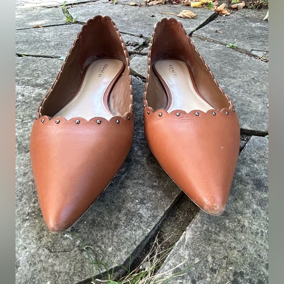 Coach Jill Leather Scalloped Brown Flats, size 10 - Picture 5 of 11